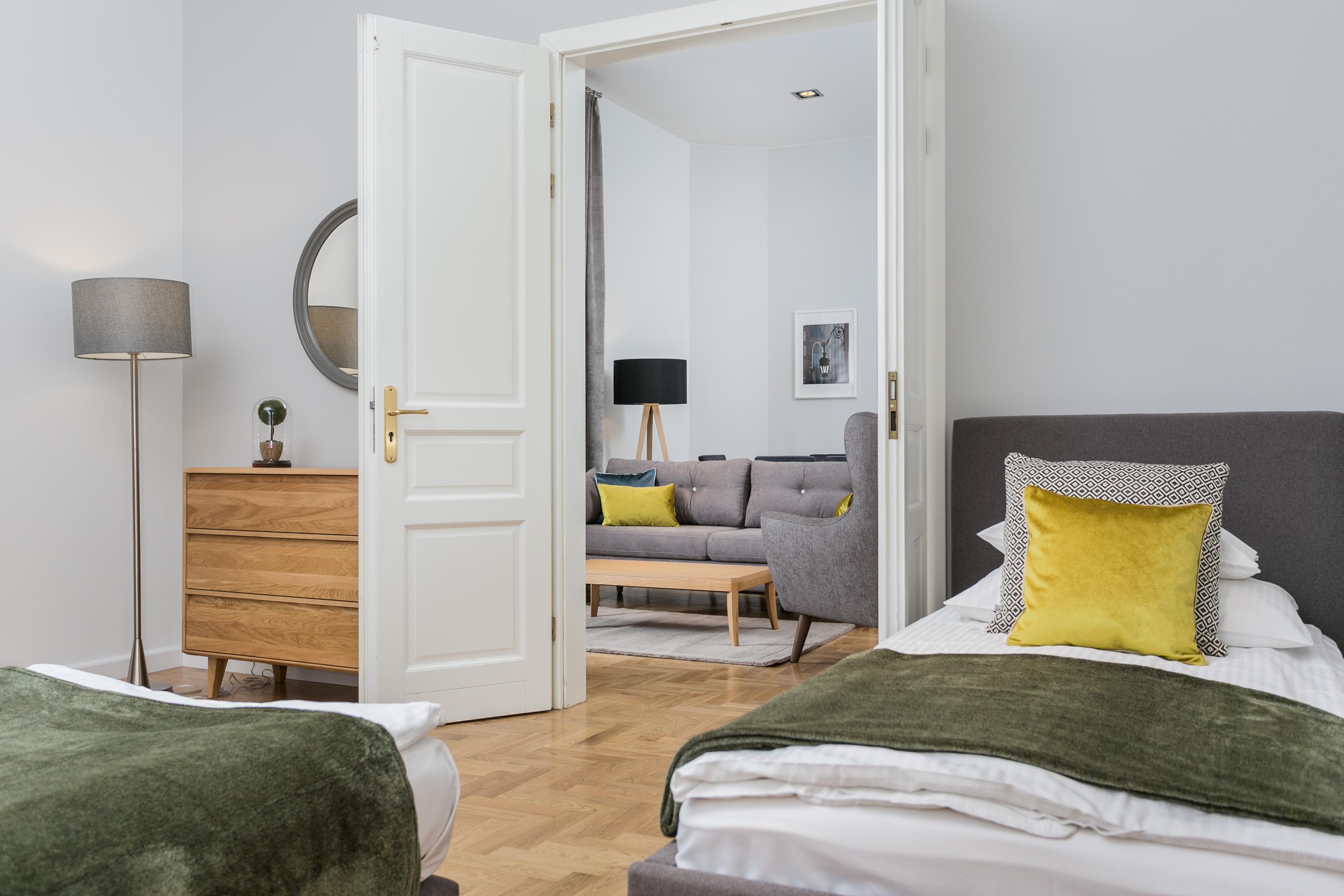 Venetian House Market Square Aparthotel 4*