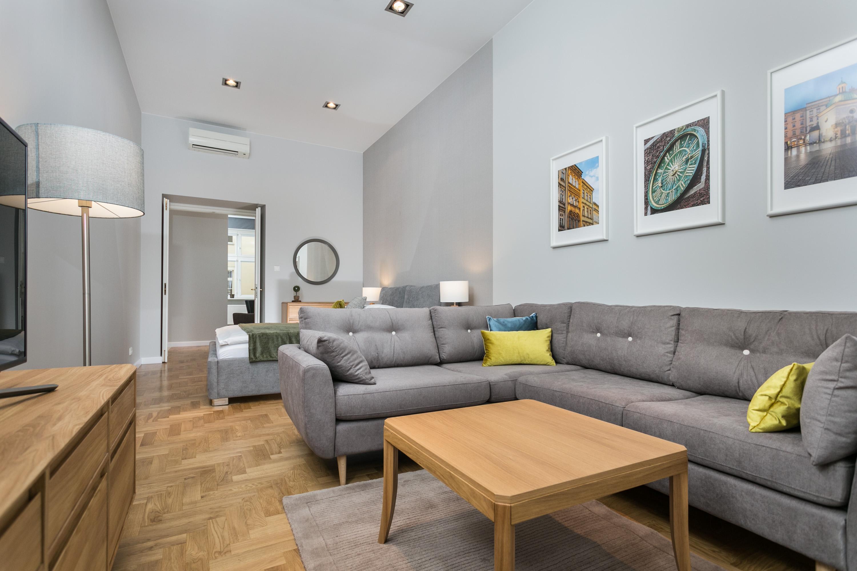 Venetian House Market Square 4*