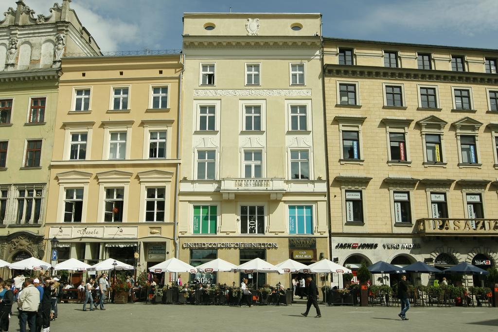 Venetian House Market Square Aparthotel Krakow